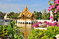 Bilder - Bang Pa-In Kongelige Slott i Thailand - Paviljong på Lake