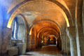 Korytarz i gotyckie sklepinie w Katedrze  Canterbury - foto galeria