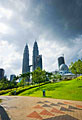 Kuala Lumpur - foto podróże - KLCC Petronas Twin Tower , meczet As Syakirin i KL Tower