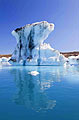 Gora lodowa na jeziorze Jokulsarlon w Islandii - krajobrazy foto galeria