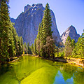 Rzeka Merced i Half Dome w Parku Narodowym Yosemite - zdjęcia