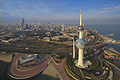 Liberation Tower em Kuwait (cidade) - a capital e a maior cidade do Kuwait - fotografias