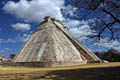 Pyramide af trolden Uxmal - billeder/fotos